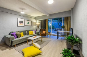 Cozy Flat with Central Location and Backyard in the Heart of Kadikoy